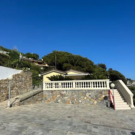 Mare E Relax - Il Villino Ai Tre Ponti - Monolocale * San Remo
