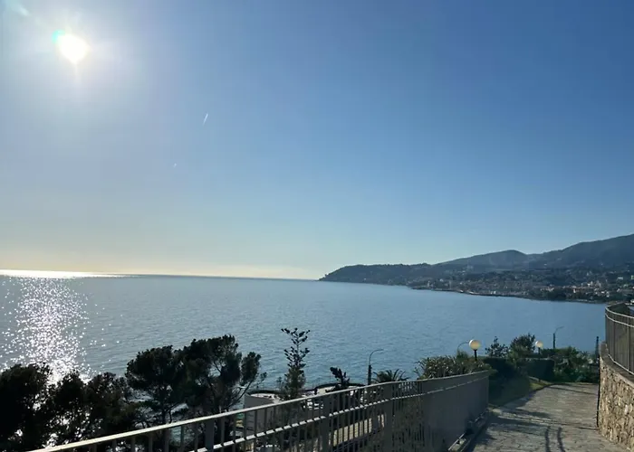 Mare E Relax - Il Villino E La Ai Tre Ponti Willa *