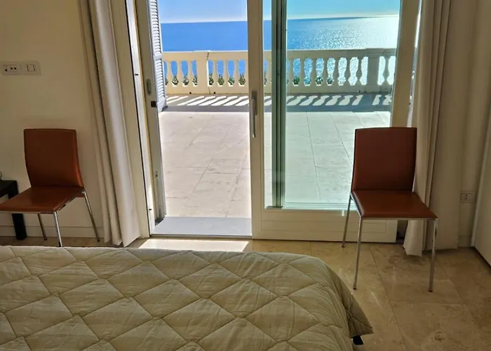 Βίλα Mare E Relax - Il Villino E La Ai Tre Ponti Σαν Ρέμο