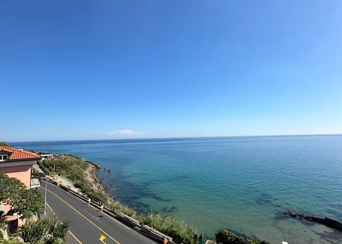 Mare E Relax - Il Villino E La Ai Tre Ponti * Σαν Ρέμο