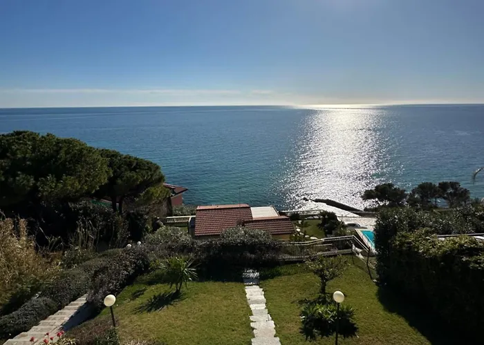 Mare E Relax - Il Villino E La Ai Tre Ponti Vila *